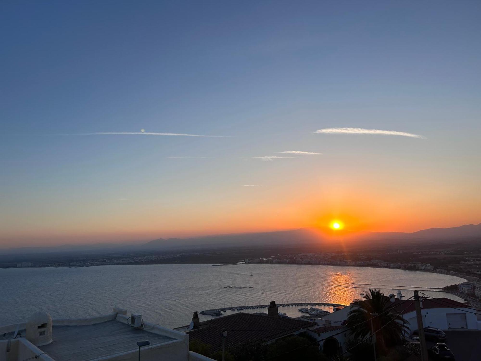 Las Mejores Puestas De Sol โรเซส ภายนอก รูปภาพ
